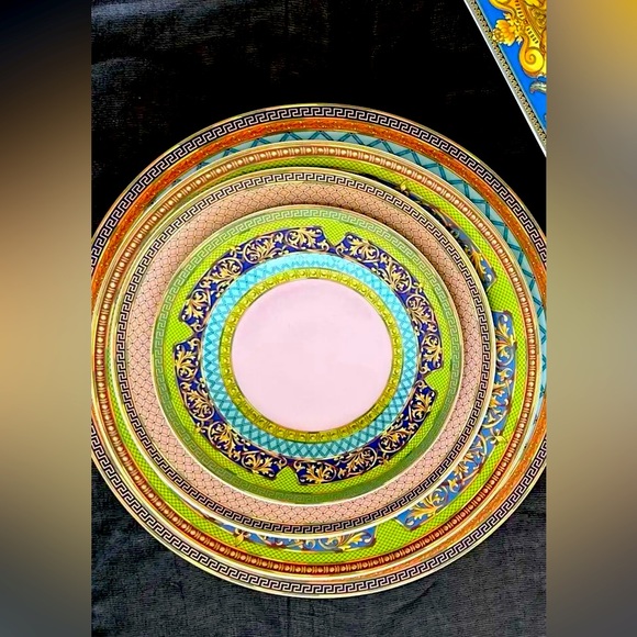 Versace Dinnerware-Set of 4 - Picture 4 of 4